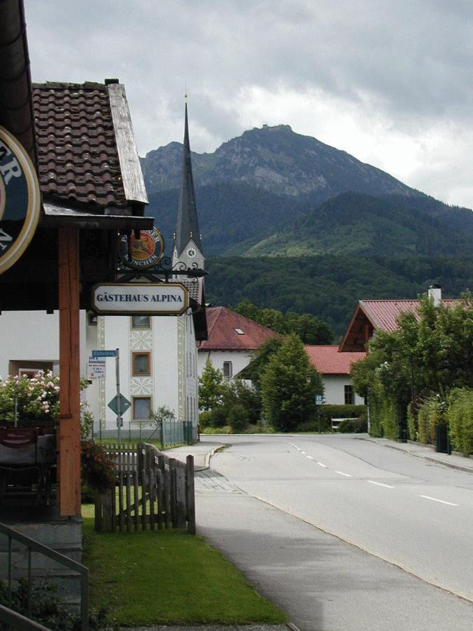 Gaestehaus Alpin - Inkl. Chiemgau-Karte Bergen  Phòng bức ảnh