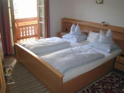 Gaestehaus Alpin - Inkl. Chiemgau-Karte Bergen  Ngoại thất bức ảnh